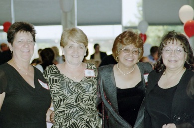 Rhonda & Sheila Cagle, Rosalinda Jayme, Marina Ramirez (1966).jpg